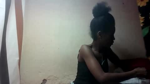 Snapshot of claudiannah chatting on 09/16/25, 12:06 claudianne online show from 09/16/25, 12:06
