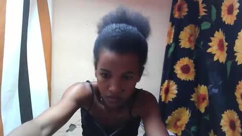 Snapshot of claudiannah chatting on 10/13/25, 01:33 claudianne online show from 10/13/25, 01:33