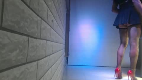 claudita_saens online show from 10/29/25, 10:22