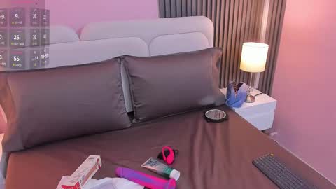 clauwdeen  wolf online show from 09/19/25, 08:09