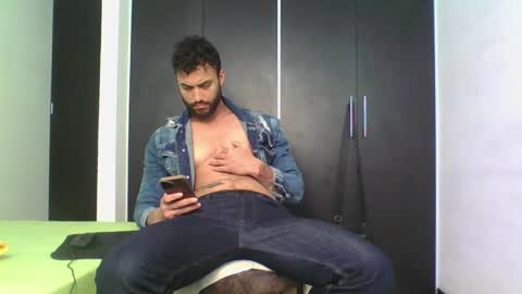 Snapshot of claybrown_ chatting on 05/12/26, 03:42 Clay online show from 05/12/26, 03:42