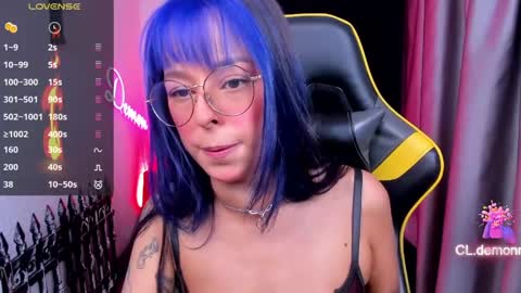 Snapshot of cleademon chatting on 05/19/26, 10:27 Demon online show from 05/19/26, 10:27