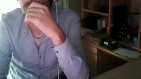 Snapshot of cleanwave chatting on 10/18/25, 03:13 cleanwave online show from 10/18/25, 03:13