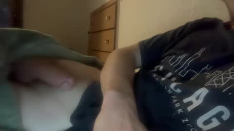 Snapshot of cleatus27 chatting on 04/22/26, 01:41 cleatus27 online show from 04/22/26, 01:41