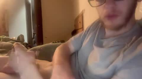 Snapshot of cleatus27 chatting on 06/12/26, 04:33 cleatus27 online show from 06/12/26, 04:33