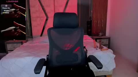 Cleo Adams online show from 10/08/25, 04:54