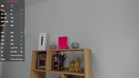 Cleo Adams online show from 10/21/25, 04:24