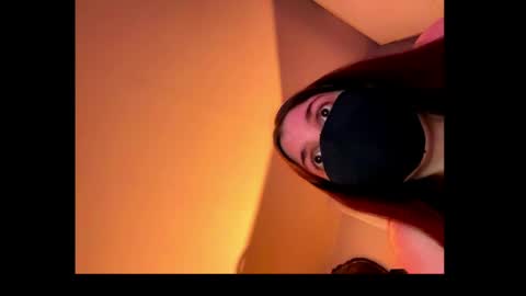 Snapshot of clementine75009 chatting on 04/02/26, 05:43 clementine75009 online show from 04/02/26, 05:43