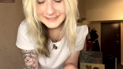 Jenny online show from 12/01/25, 06:46