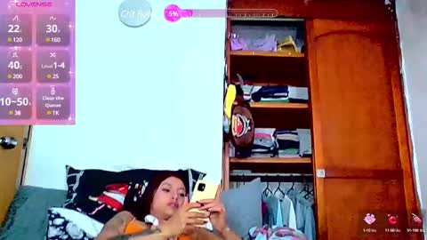cleo_05 online show from 02/20/25, 05:23