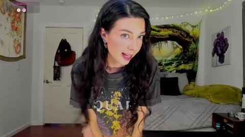 Snapshot of cleo_cam chatting on 06/04/26, 02:06 Cleo Schedule Updates online show from 06/04/26, 02:06