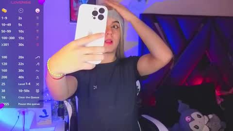 Snapshot of cleo_d_nile chatting on 11/10/25, 11:26 cleopatra online show from 11/10/25, 11:26