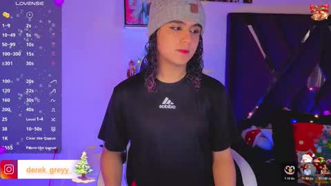 Snapshot of cleo_d_nile chatting on 12/14/25, 04:45 cleopatra online show from 12/14/25, 04:45