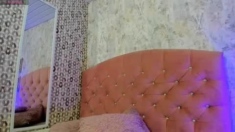 cleo online show from 10/28/25, 03:32