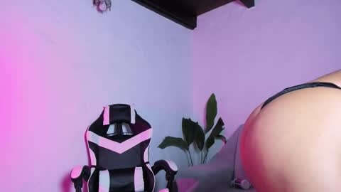 Snapshot of cleo_wildcat chatting on 11/27/25, 08:38 cleo_wildcat online show from 11/27/25, 08:38