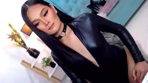 Cleo online show from 10/27/25, 11:52