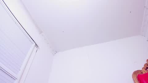          online show from 02/20/25, 06:57