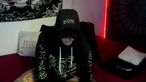 cleo y maikol online show from 11/10/25, 02:10