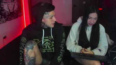 cleo y maikol online show from 11/22/25, 08:13