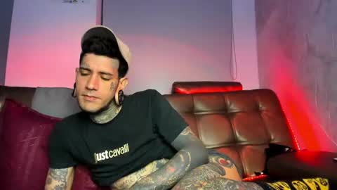cleo y maikol online show from 06/11/26, 05:49