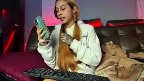 cleo y maikol online show from 06/14/26, 03:19