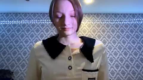 Snapshot of cleotilderinde chatting on 12/14/25, 06:12 Cleo online show from 12/14/25, 06:12