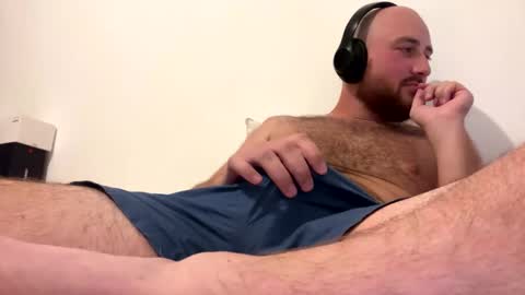 Snapshot of cleurj chatting on 09/25/25, 08:01 cleurj online show from 09/25/25, 08:01