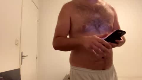 Snapshot of cleurj chatting on 10/12/25, 07:57 cleurj online show from 10/12/25, 07:57