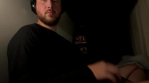 Snapshot of cleurj chatting on 10/20/25, 07:14 cleurj online show from 10/20/25, 07:14