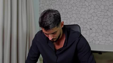 Snapshot of clintmasterss chatting on 11/29/25, 05:43 ClintMasterss online show from 11/29/25, 05:43