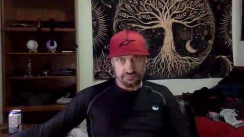 Snapshot of clintwood12 chatting on 10/24/25, 02:08 chad online show from 10/24/25, 02:08