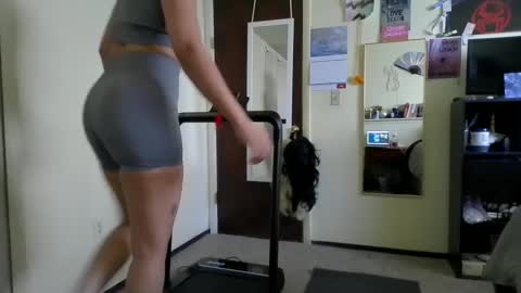 High Queen Clio online show from 02/05/25, 05:53