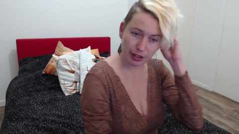 Syl  online show from 01/08/25, 07:45