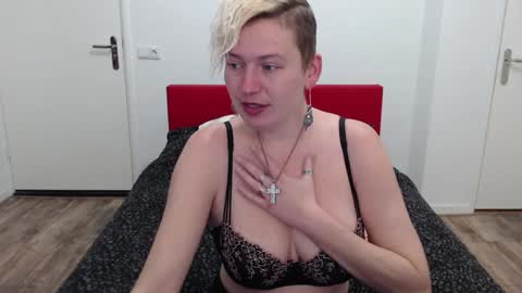 Syl  online show from 01/17/25, 08:02