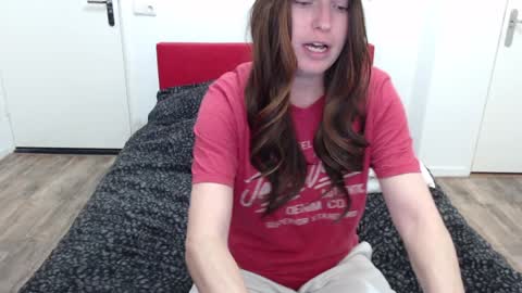 Syl  online show from 01/20/25, 09:22