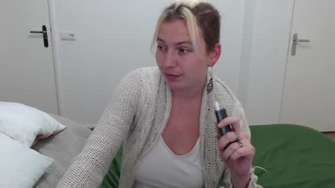 Syl  online show from 01/23/25, 02:17