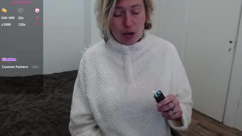 Snapshot of clittytastic chatting on 01/11/26, 03:06 Syl online show from 01/11/26, 03:06