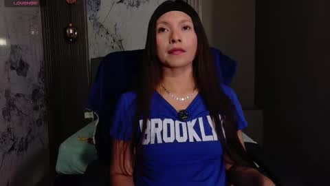 Snapshot of cloe16_ chatting on 12/20/25, 02:40 Cloe online show from 12/20/25, 02:40