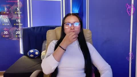 Snapshot of cloe16_ chatting on 04/01/26, 07:44 Cloe online show from 04/01/26, 07:44