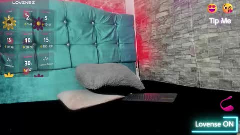 Snapshot of cloe66 chatting on 10/09/25, 02:26 cloe66 online show from 10/09/25, 02:26