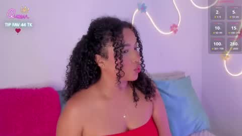 cloe_25 online show from 06/10/26, 02:12