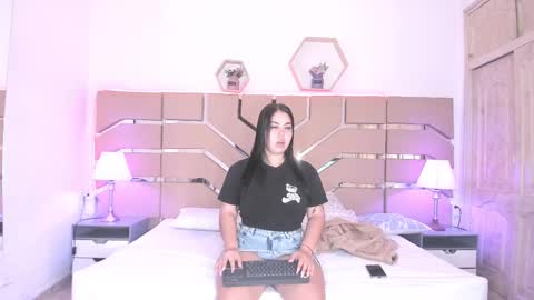 Cloe Online de 600 a 1400 online show from 02/13/25, 11:28