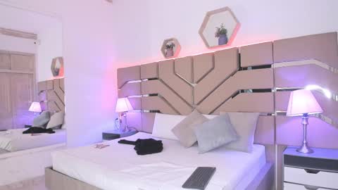 Cloe Online de 600 a 1400 online show from 09/25/25, 11:36