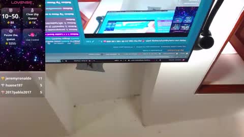 Snapshot of cloe_doll chatting on 11/23/25, 04:07 CLOE online show from 11/23/25, 04:07