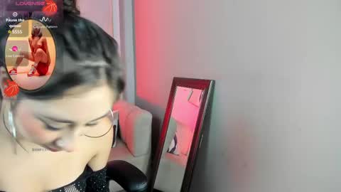 Cloe  online show from 09/19/25, 08:53