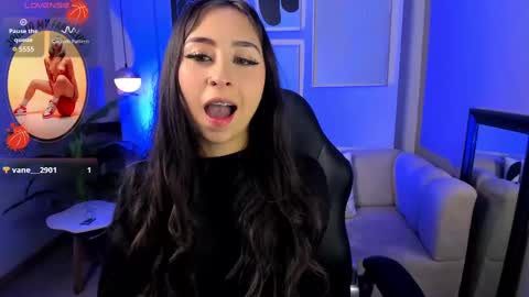 Cloe  online show from 10/03/25, 10:40