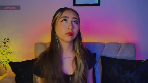 Snapshot of cloe_martinezz_ chatting on 05/13/26, 09:55 cloe_martinezz_ online show from 05/13/26, 09:55
