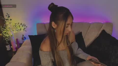 Snapshot of cloe_martinezz_ chatting on 06/10/26, 04:56 cloe_martinezz_ online show from 06/10/26, 04:56