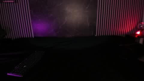 Snapshot of cloe_morningstarr chatting on 10/20/25, 04:24 Cloe online show from 10/20/25, 04:24