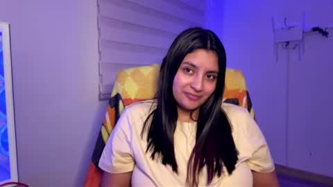 cloe small online show from 06/29/26, 10:15